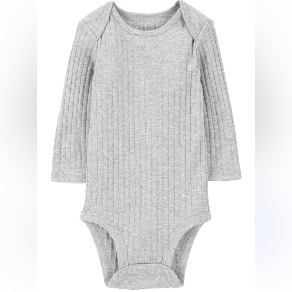 🍓3/$10 Carters Gray Ribbed Long Sleeve Baby Onesie with Hand Enclosures